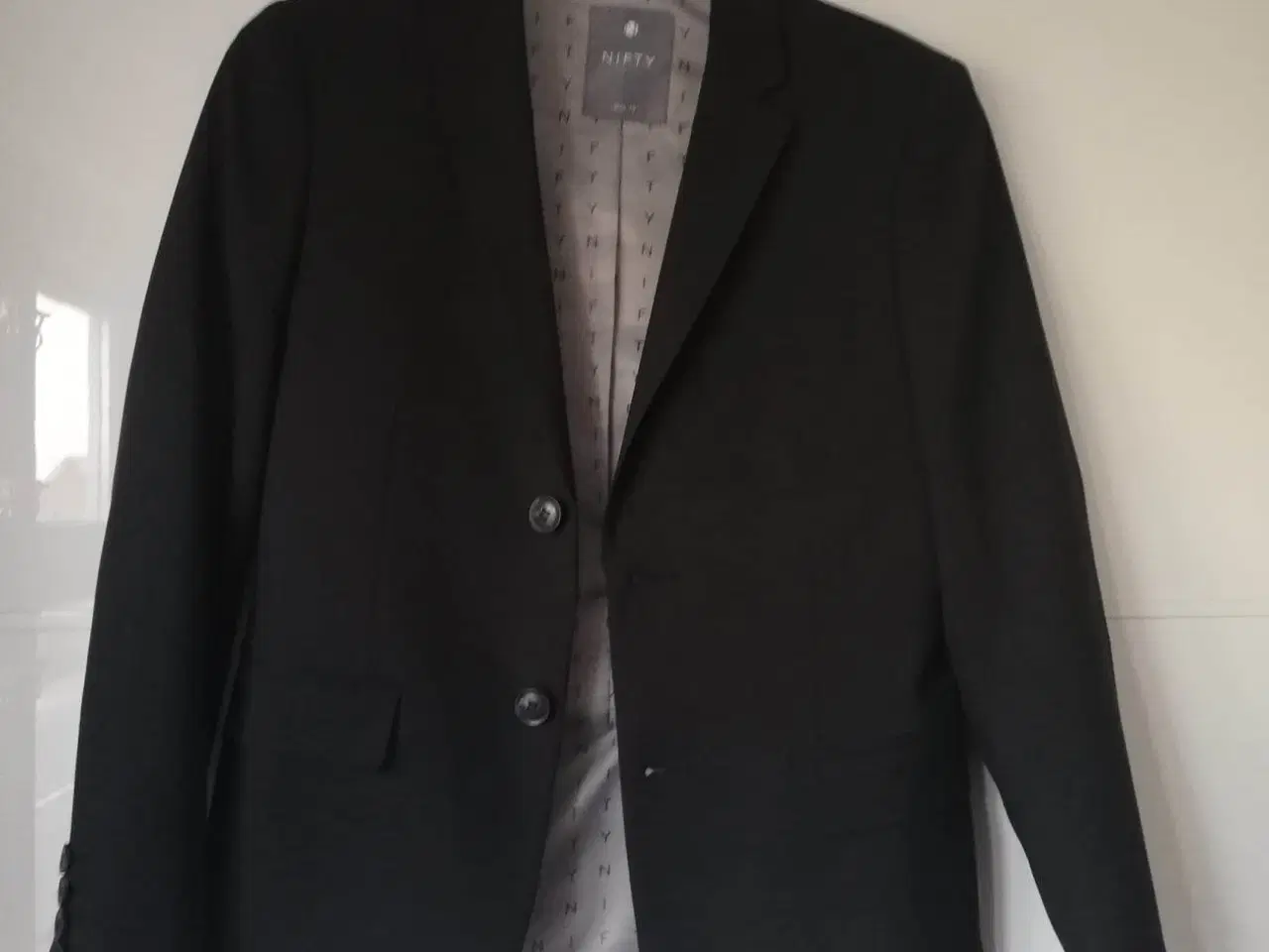 Billede 1 - konfimations tøj / jakke sæt