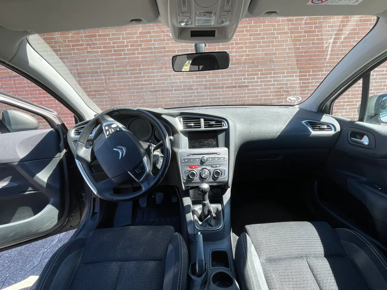 Billede 7 - Citroen C4 kører langt på liter