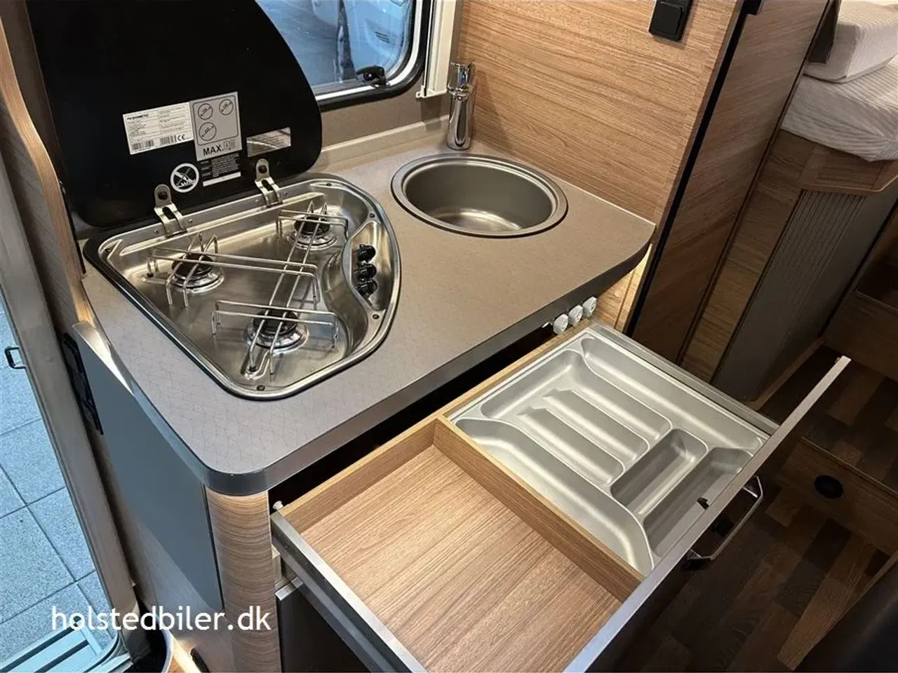 Billede 12 - 2023 - Weinsberg Pepper Edition MEG 640 Mercedes   Aut - adaptiv fartpilot - 170 HK.
