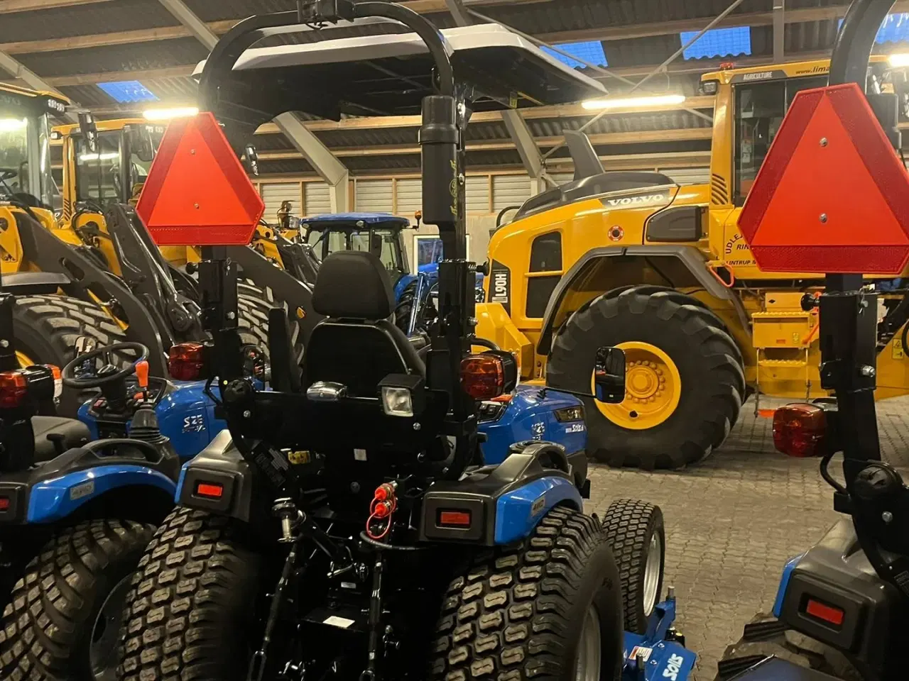 Billede 5 - Solis H26 HST Med tag og midtermonteret klipper