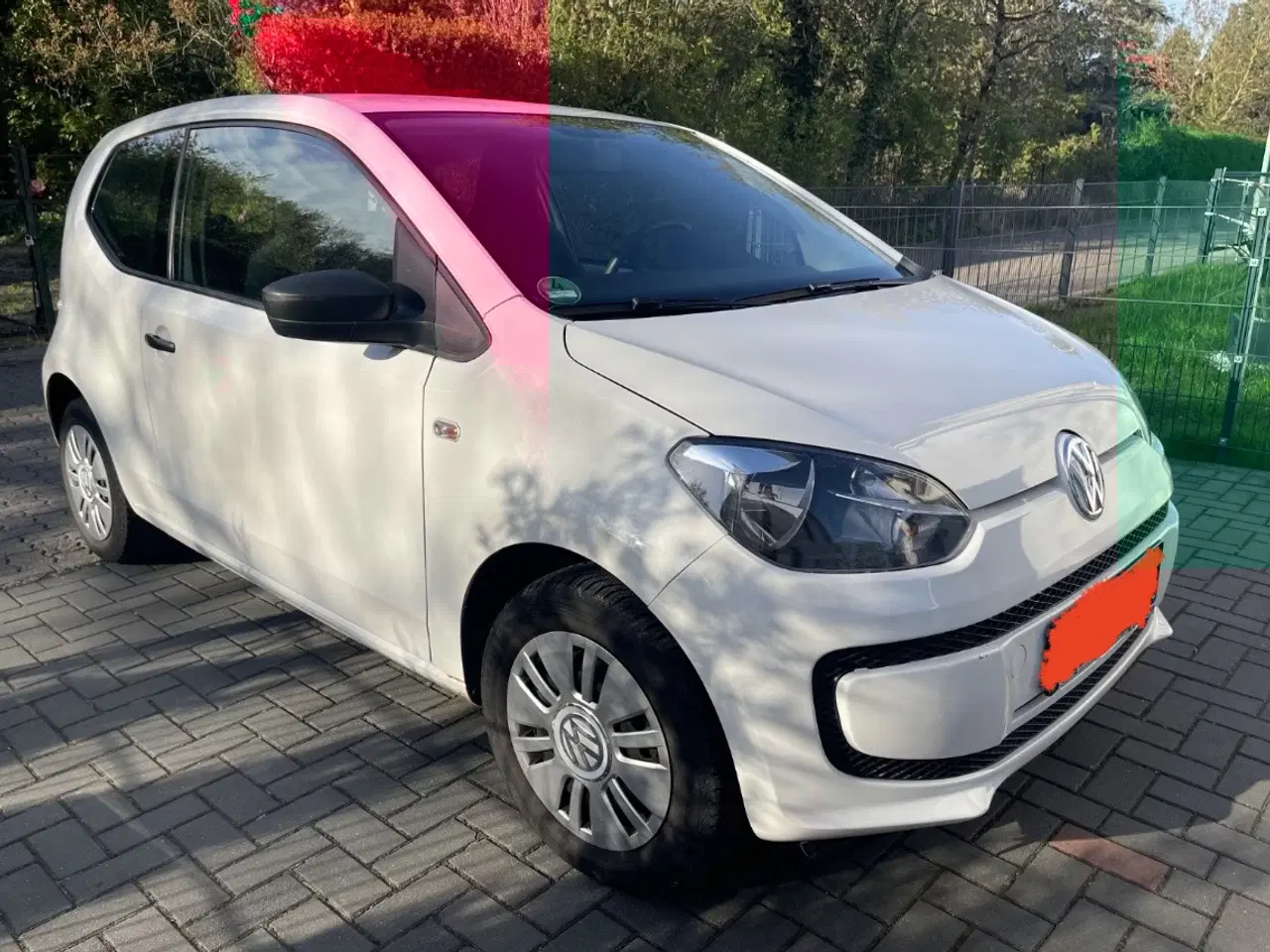 Billede 2 - VW UP! - med Navi og lavt km-tal!