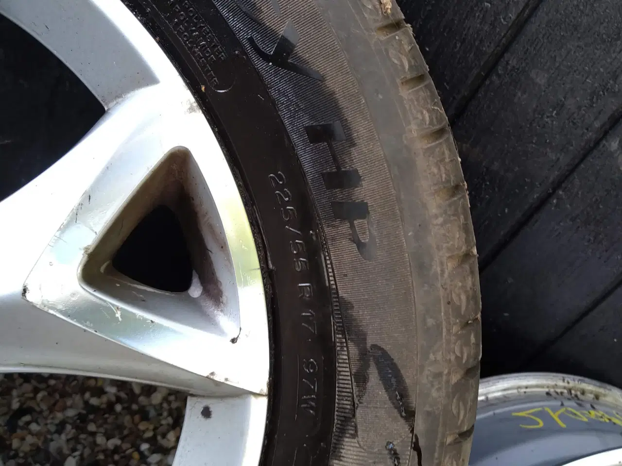 Billede 1 - 4stk alufælge 225/55r17 okay michelin sommerdæk 