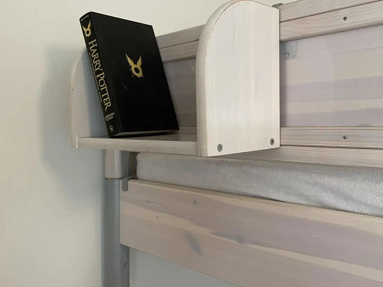 Billede 3 - Flexa højseng. Velholdt og med luxusmadras