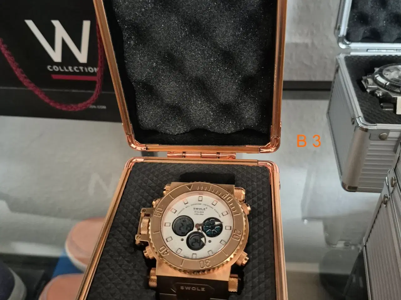 Billede 1 - SWOLE UR HELT NYT