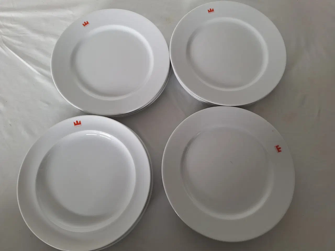 Billede 2 - Tallerkener