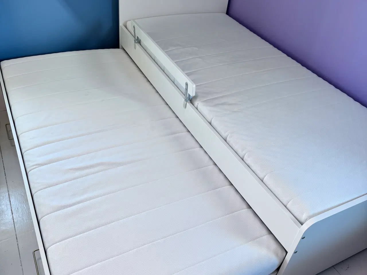 Billede 5 - SLÄKT Ikea seng med madrasser 90/180x200