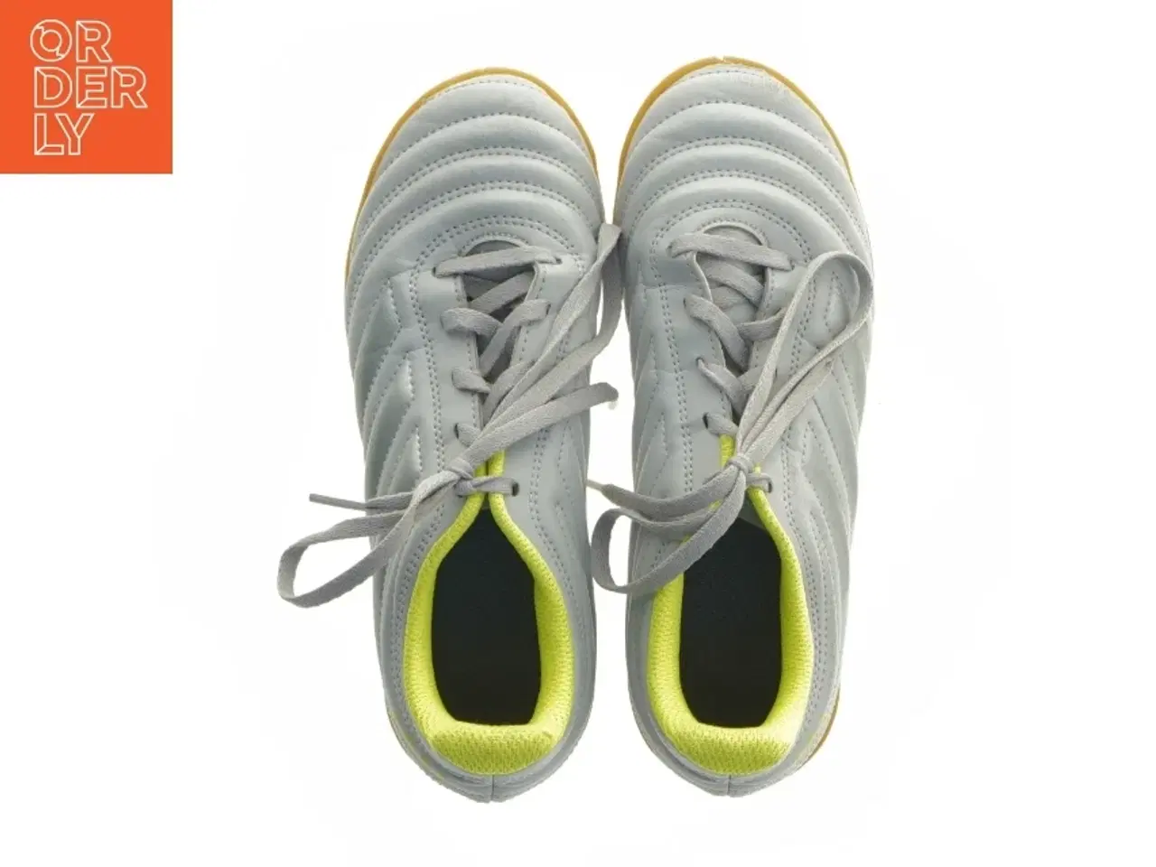 Billede 5 - Indendørs fodboldsko, størrelse 35 fra Adidas (str. 35 )