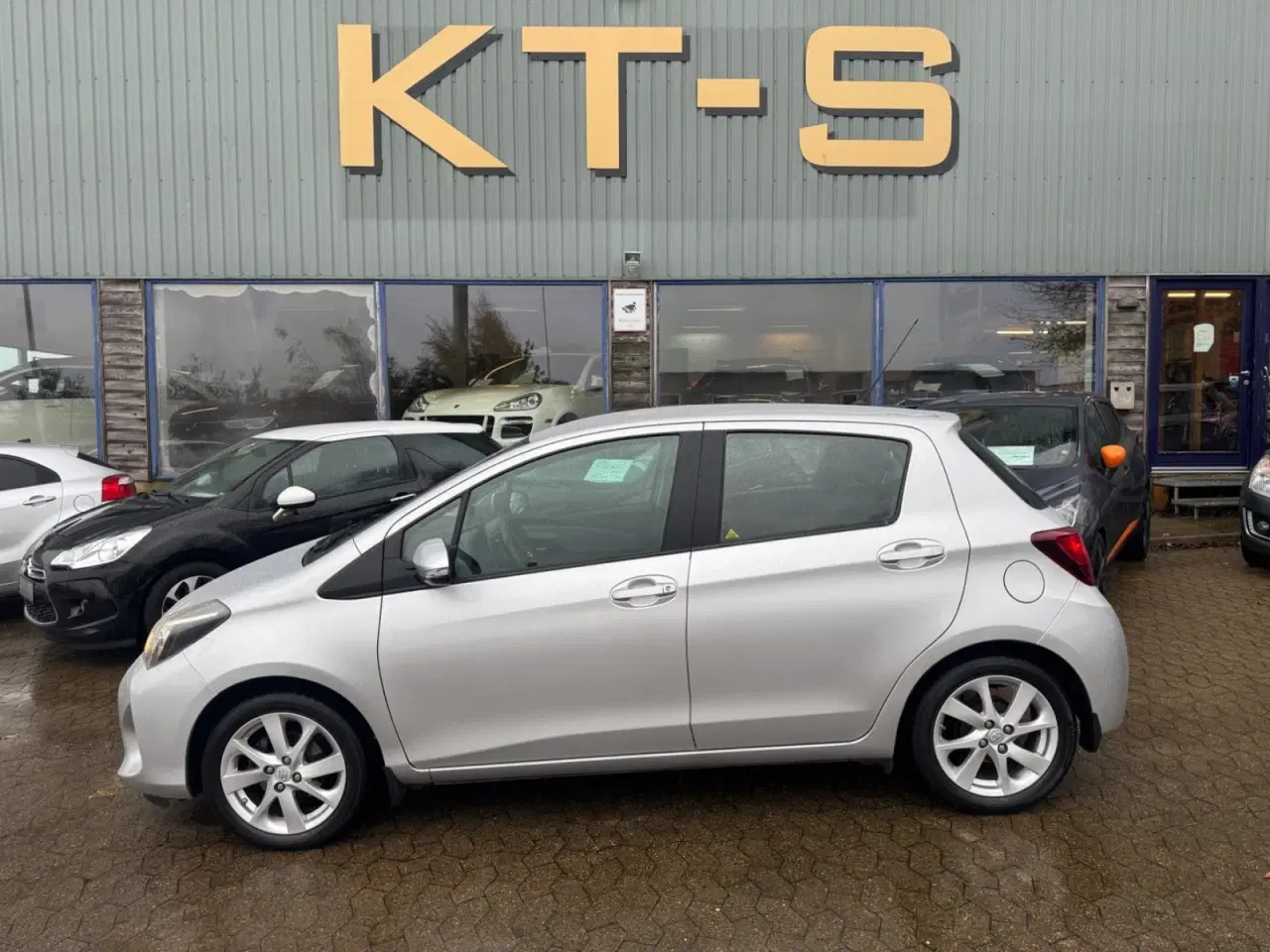 Billede 2 - Toyota Yaris 1,3 VVT-i T2