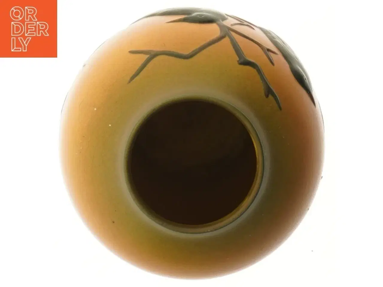 Billede 3 - Ipsens Enke, Bornholm. Vase af keramik. Motiv af fugle på gren. (str. Ø 7,5x25 cm)