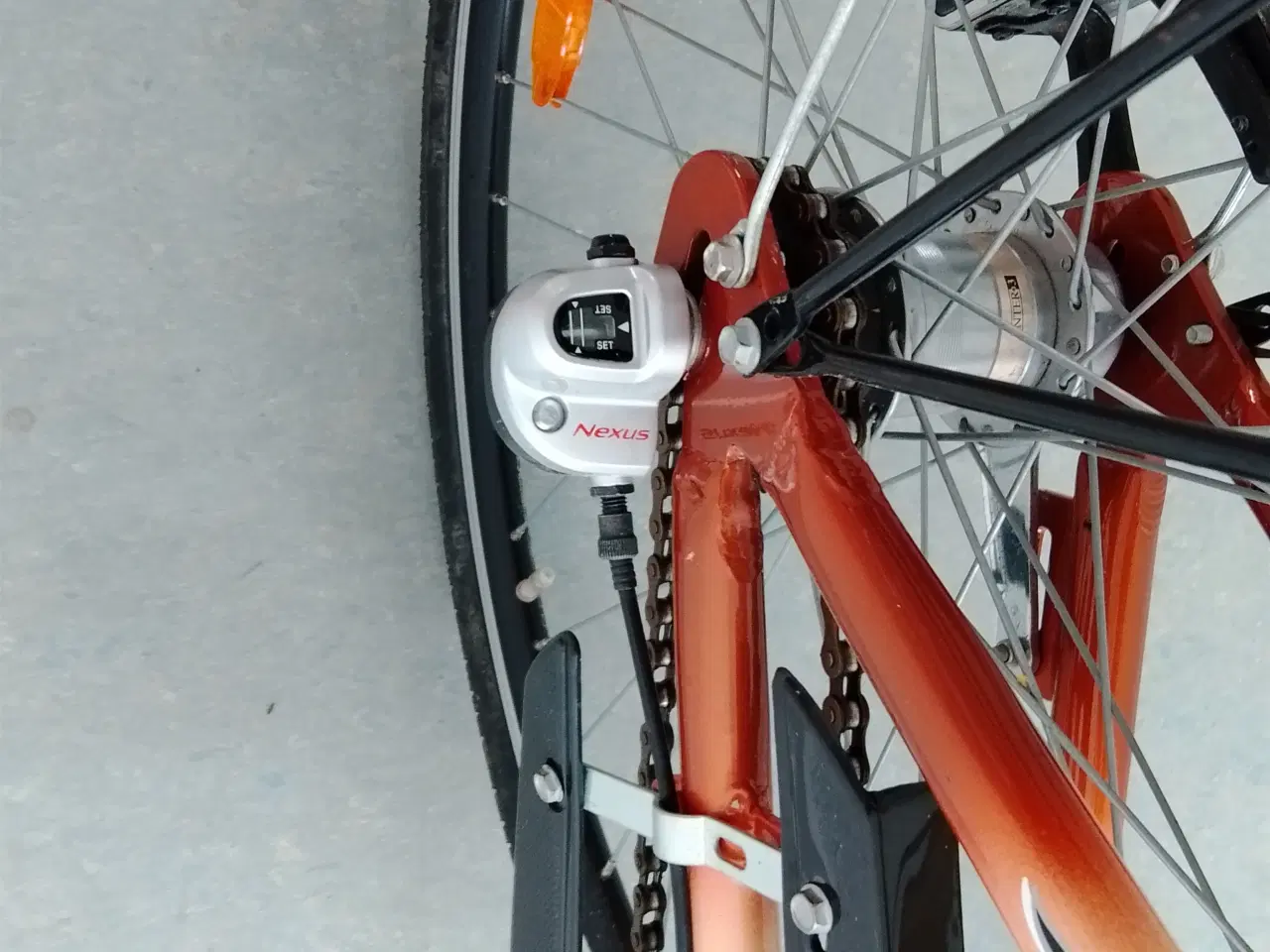 Billede 9 - Busetto Damecykel med kurv 28"