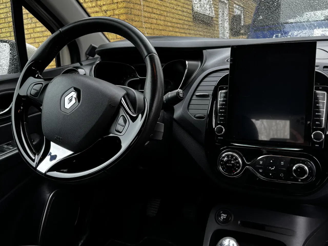 Billede 2 - Lækker økonomisk bil