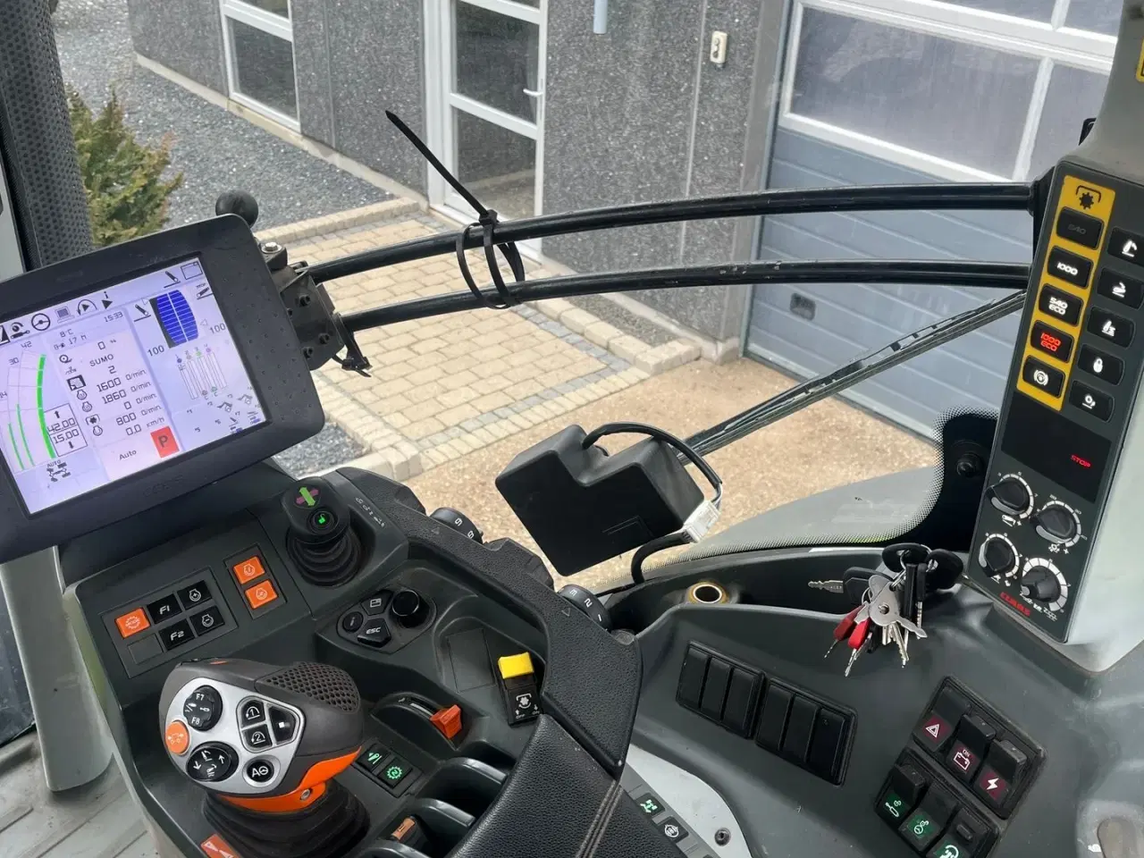 Billede 7 - CLAAS AXION 850 CMatic med frontlift