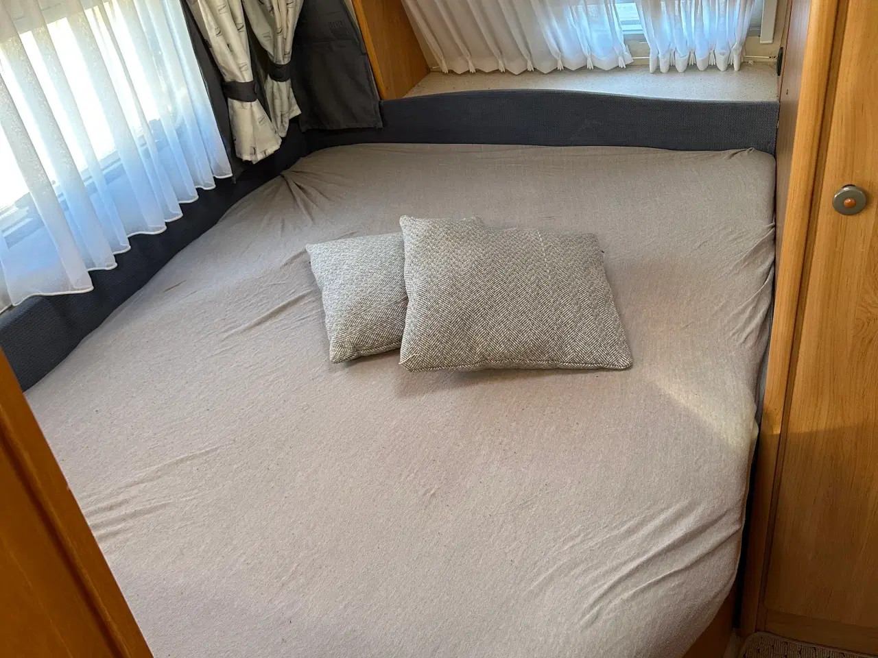 Billede 3 - Hobby Excellent campingvogn med mover 2005 