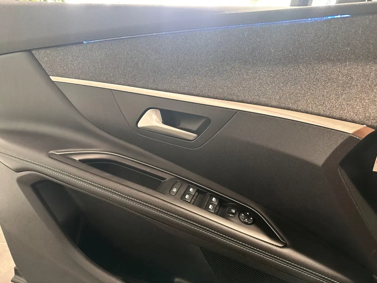 Billede 12 - Peugeot 3008 1,6 Hybrid Allure Pack EAT8 Van