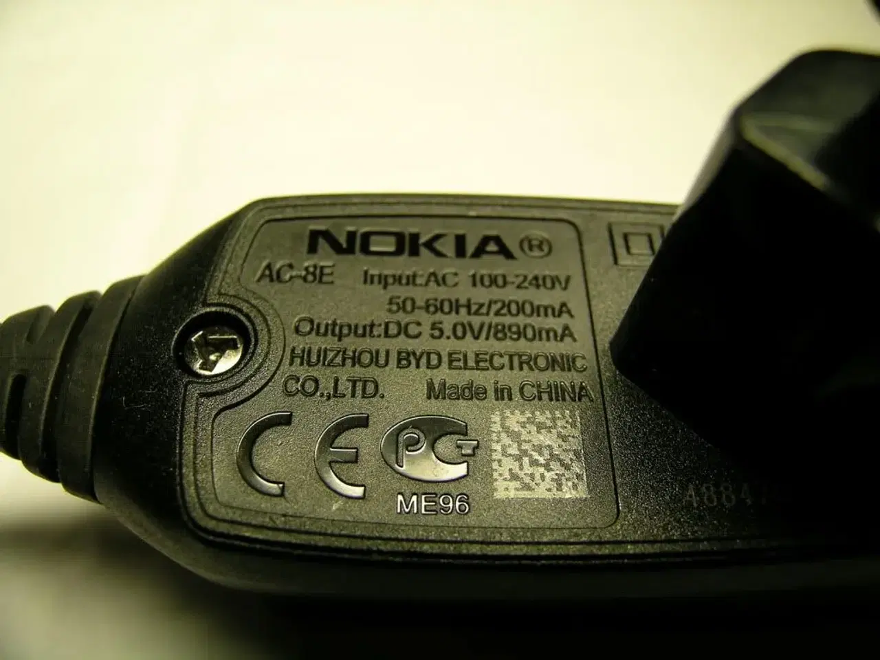 Billede 3 - Nokia AC-8E hurtig rejselader 5V 890mA m. 2mm stik