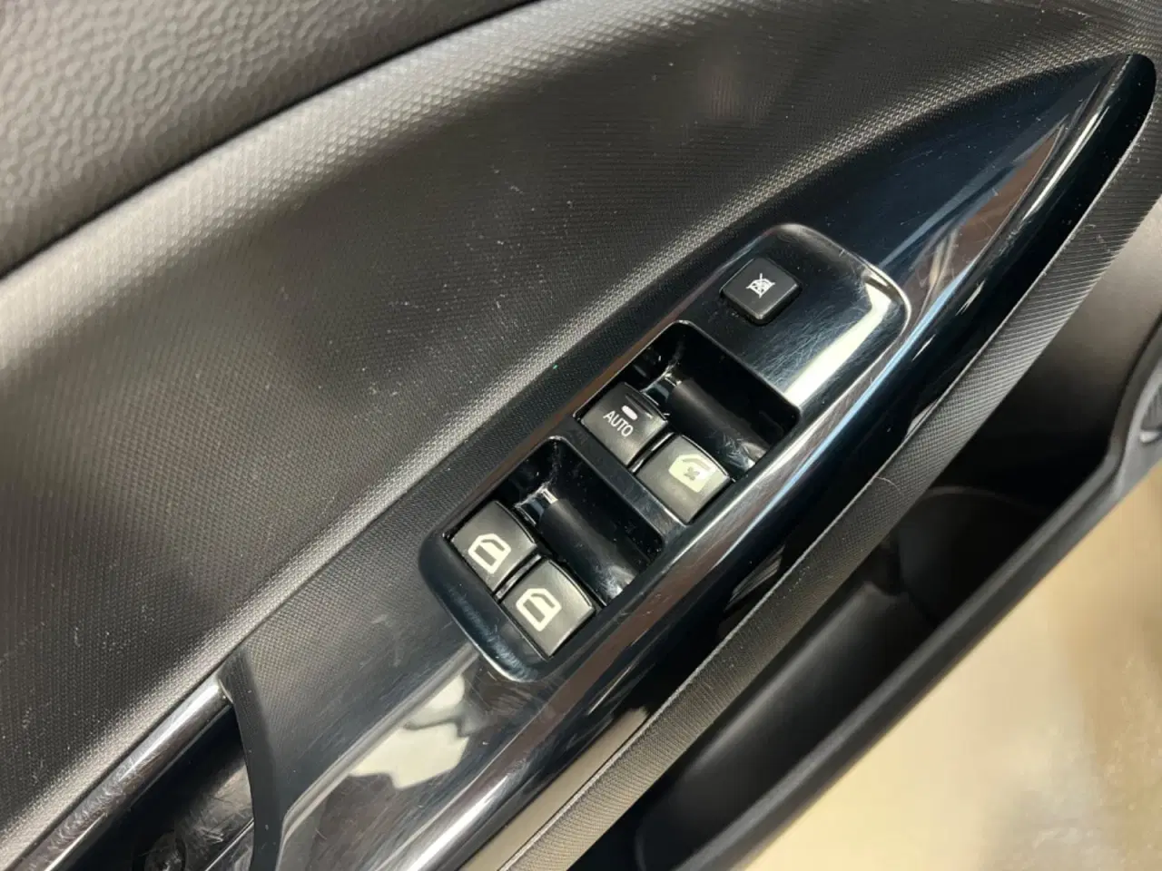 Billede 15 - Mitsubishi Space Star 1,2 Inlead