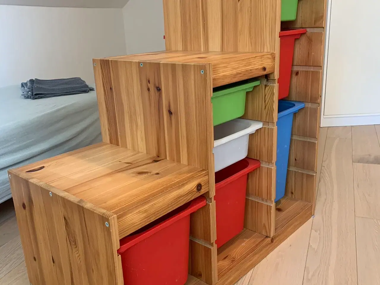 Billede 2 - Ikea opbevaring under trappen 