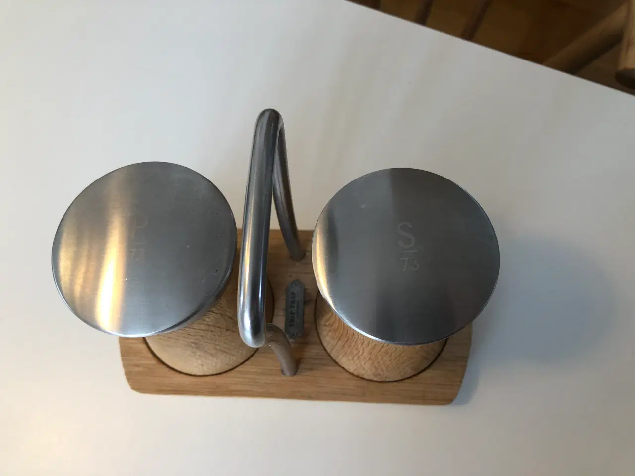 Billede 3 - Salt og pebersæt fra Trip Trap i lyst egetræ