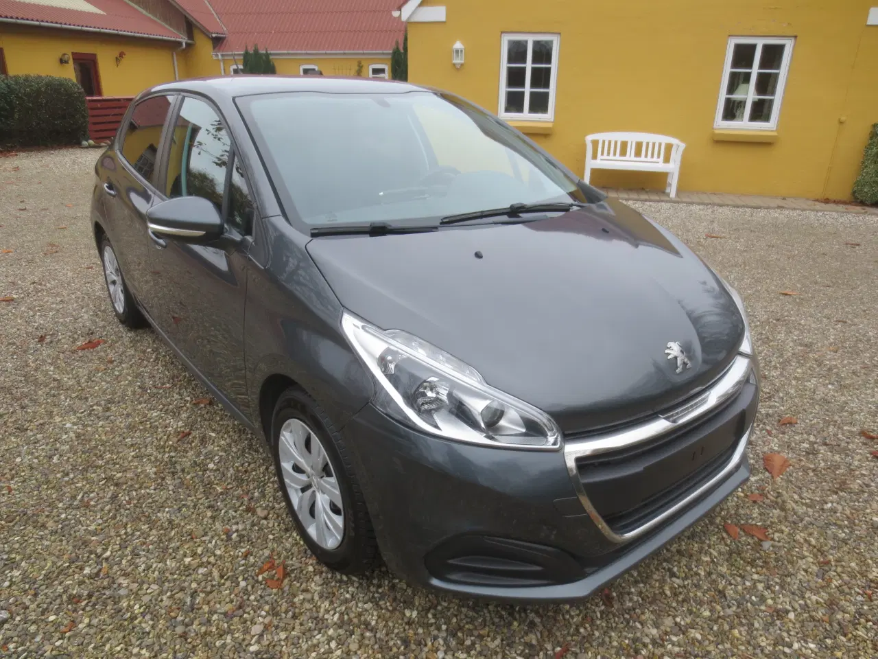 Billede 3 - Peugeot 208 1.6  HDi Årg 2017. Km 164. 