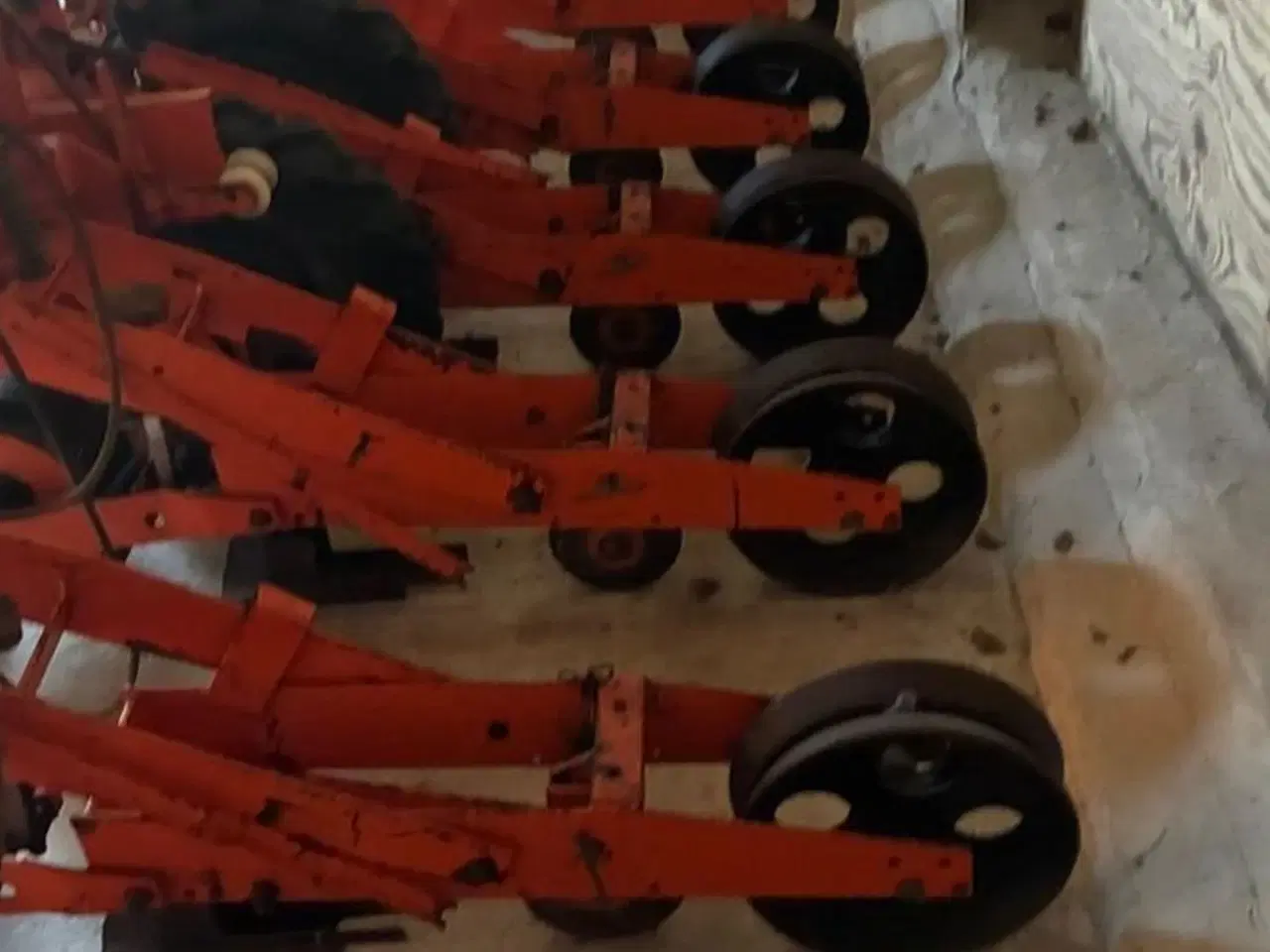 Billede 2 - Stanhay 12 rækket maskine. Ombygget til at så spinat. Der medfølger Dele for 50-60.000 kr.