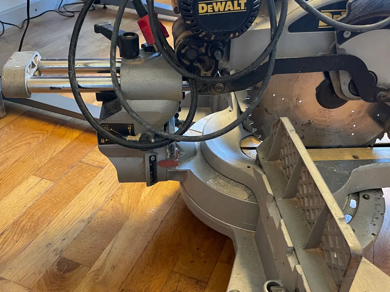 Billede 6 - Kap/ gerings sav DeWalt 