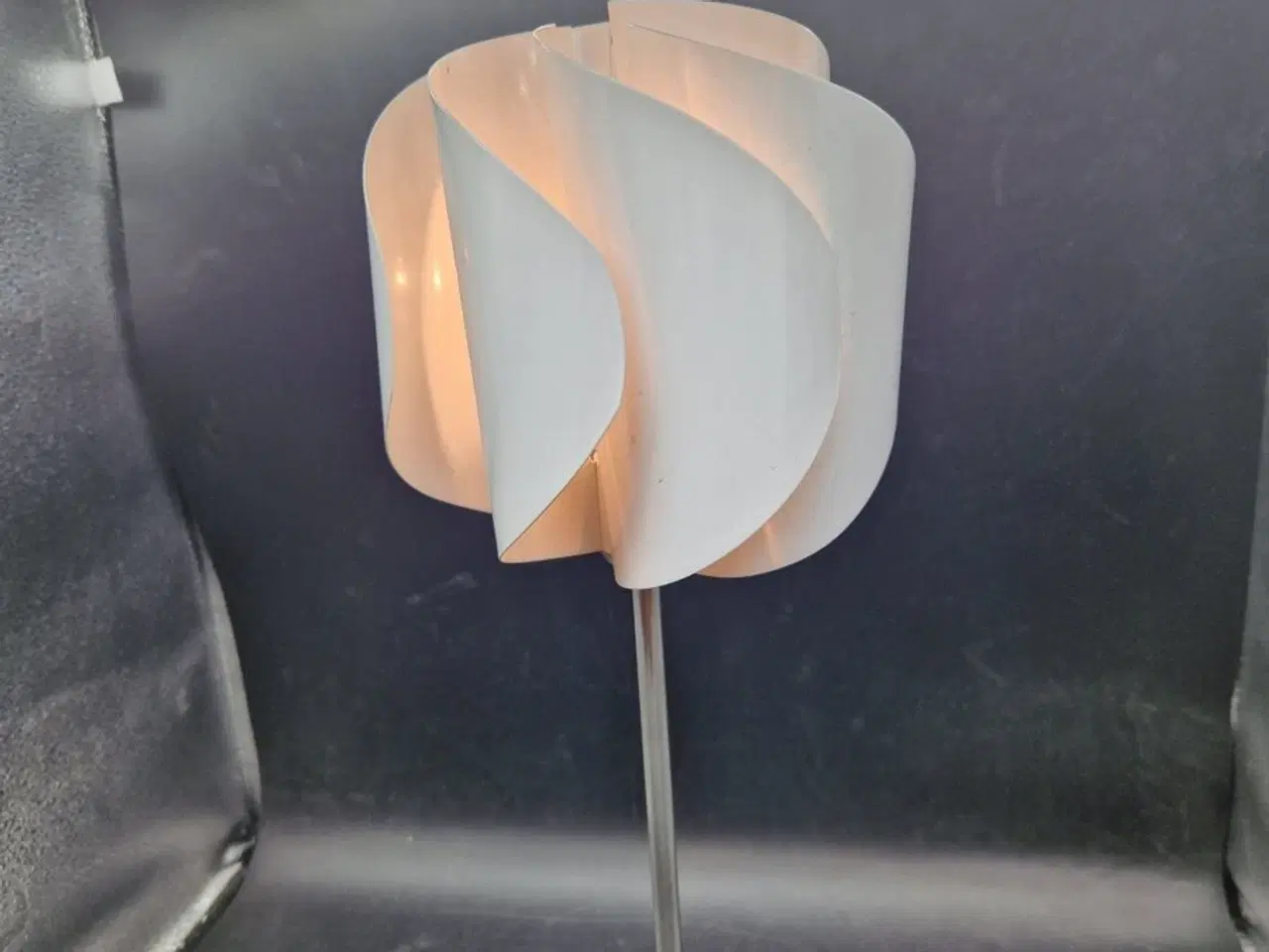 Billede 2 - Flot Bordlampe fra Ventura design