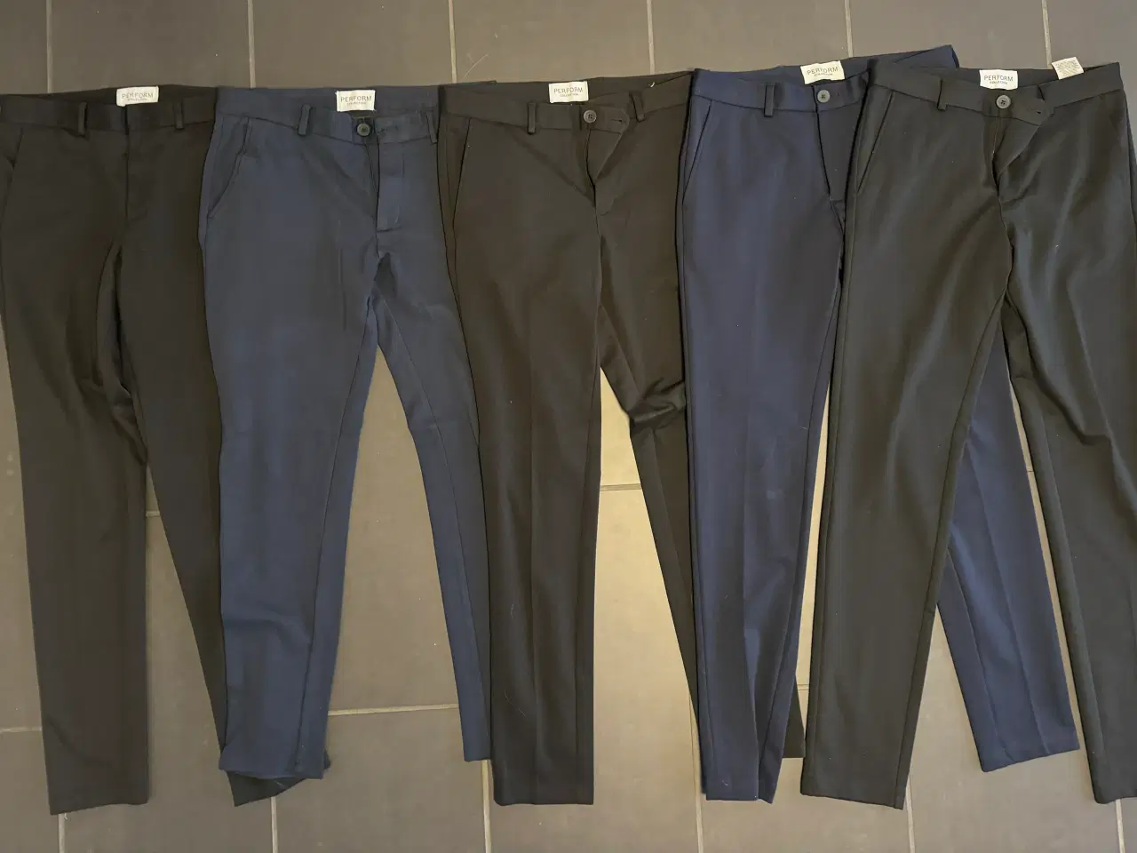Billede 1 - Performance pants / bukser i sort eller blå