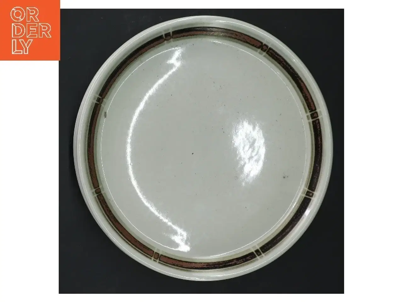 Billede 3 - Tallerkener med kantmønster, 4 stk fra Desiree (str. 4 styk, ø 18 cm)