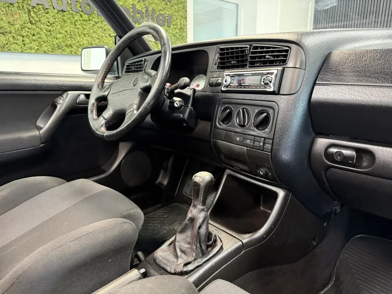 Billede 8 - VW Golf 1,6 100HK Cabr.
