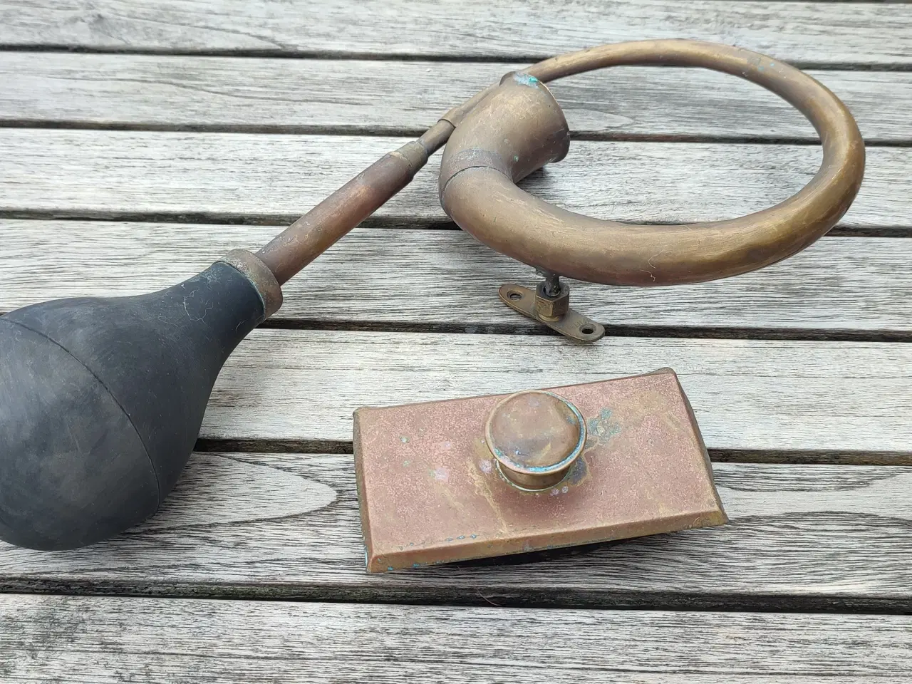 Billede 1 - 2 gamle messing genstande