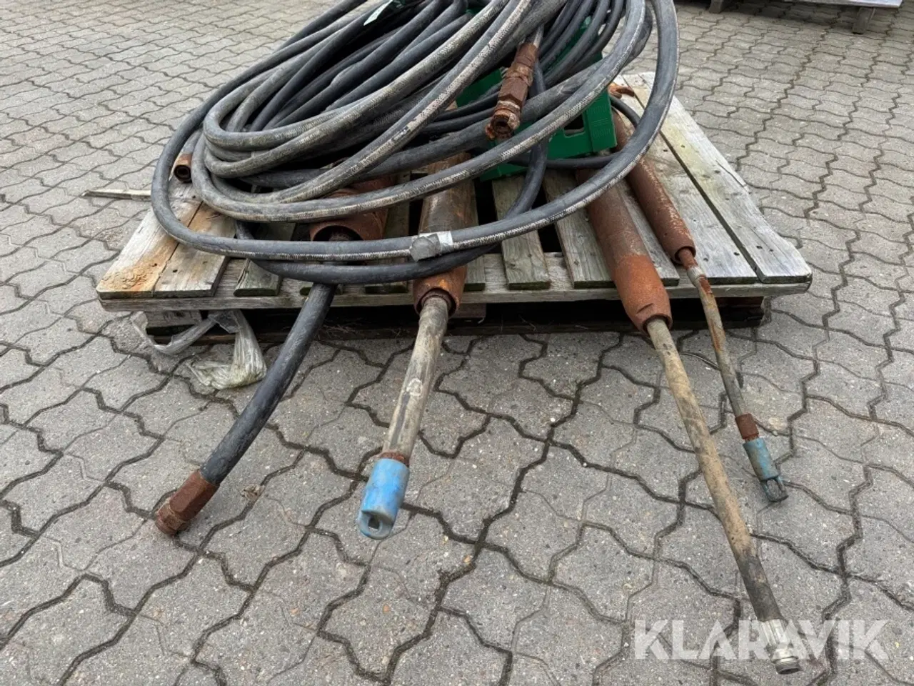 Billede 8 - Jordraketter med udsty