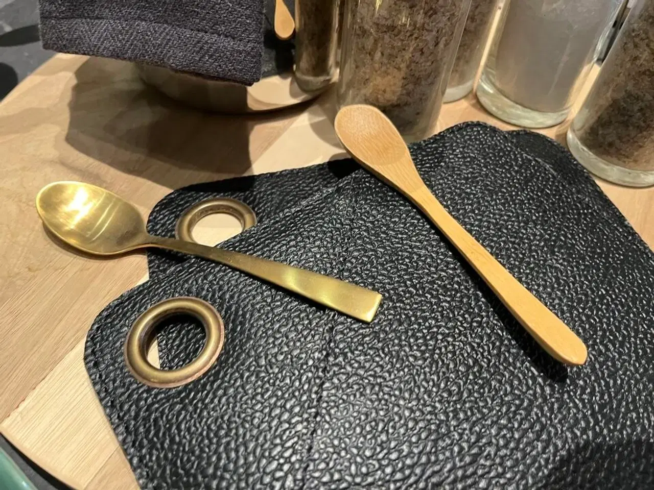 Billede 8 - Salt-/ og peberkværne, krus m.v.