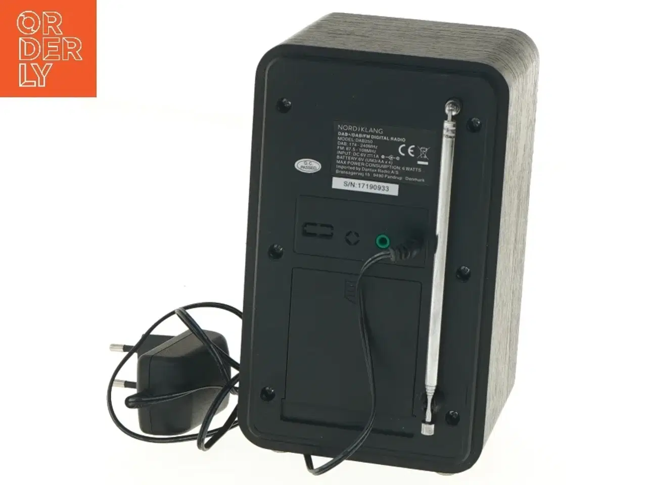 Billede 3 - Digital radio med oplader fra Nordklang (str. 19x11x12 cm)