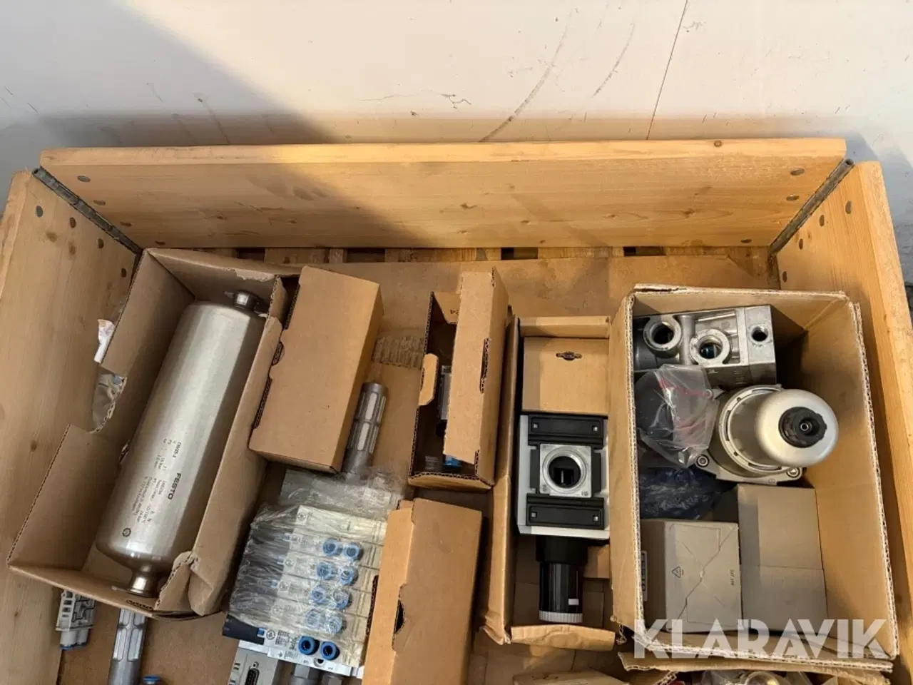 Billede 4 - Samlet lot - luft-komponenter - 8 paller