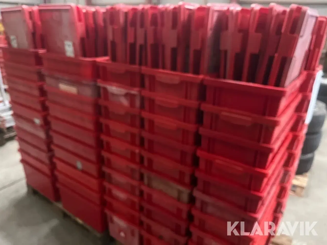 Billede 2 - Røde plastkasser Med låg 42liter 100styk