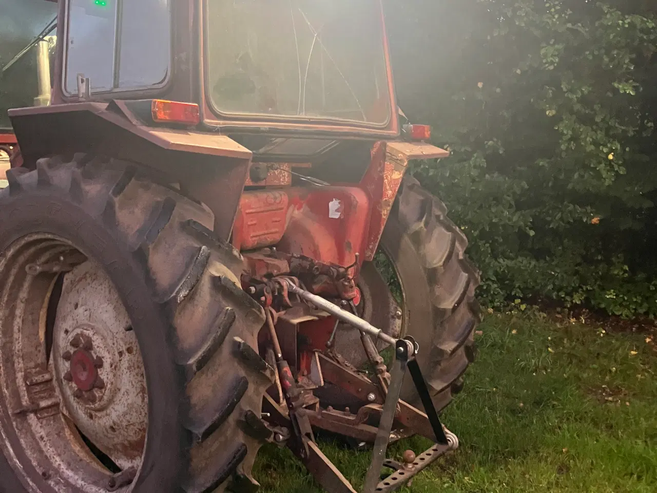 Billede 3 - IH 574 m. frontlæsser sælges