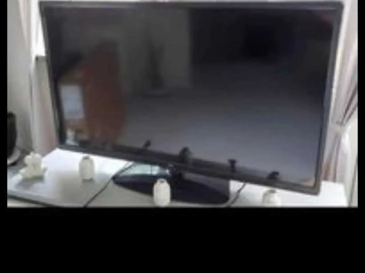 Billede 2 - SÆLGES: 40" JVC FHD LED TV inkl. Fjernbetjening. 