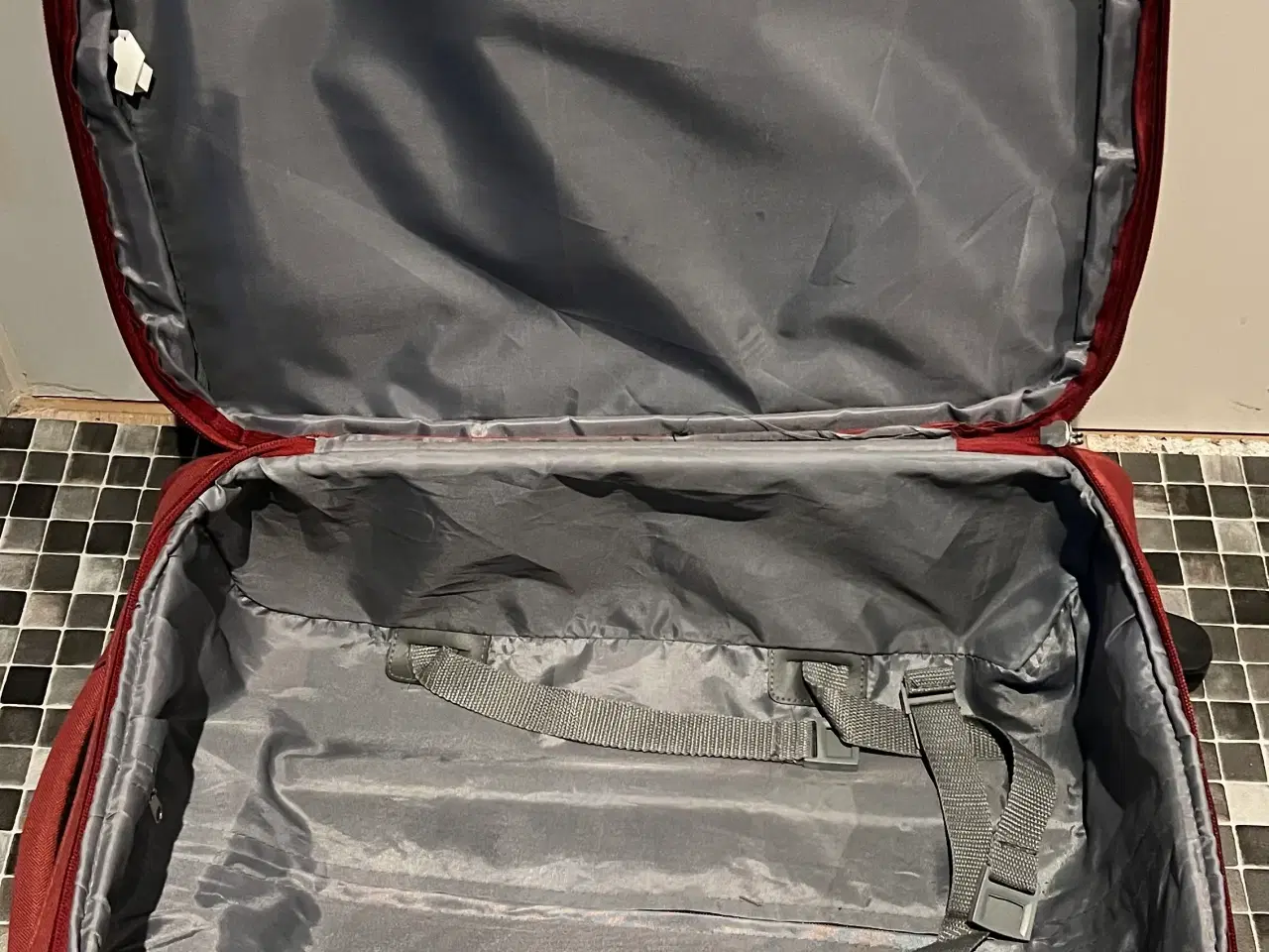 Billede 5 - kuffert rød unisex Cabin bagage