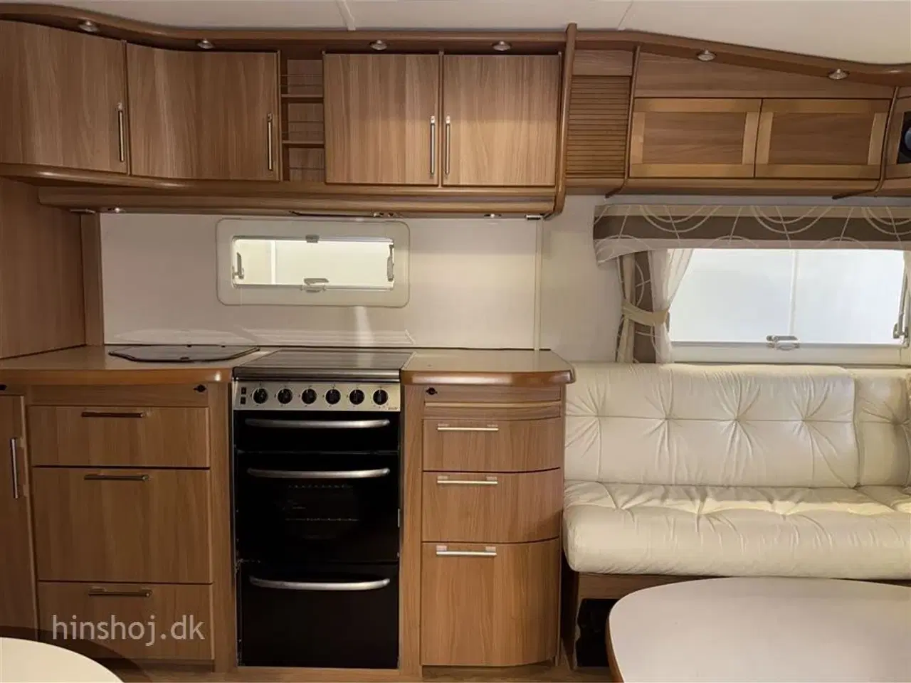 Billede 17 - 2009 - Kabe Royal 610 DXL KS   Dejlig Kabe med franskseng og rundsidegruppe fra Hinshøj Caravan A/S