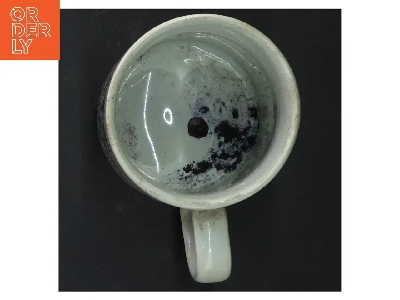 Billede 3 - Keramikkrus april med motiv fra Bjørn Wiinblad (str. 9,5 cm)