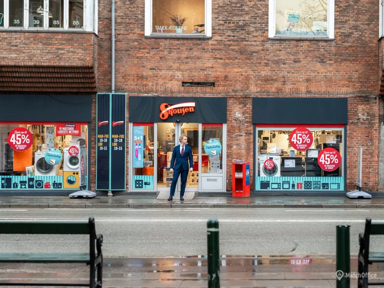 Billede 1 - Butikslokale med stor og åben planløsning centralt på Falkoner Allé