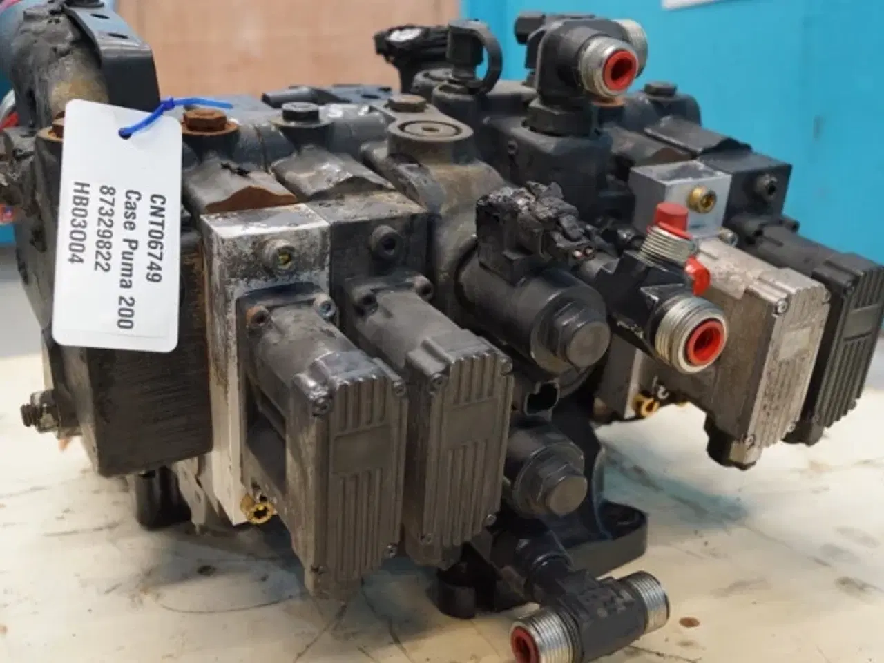 Billede 5 - Case Puma 200CVX Fjernudtagsventiler 51458477