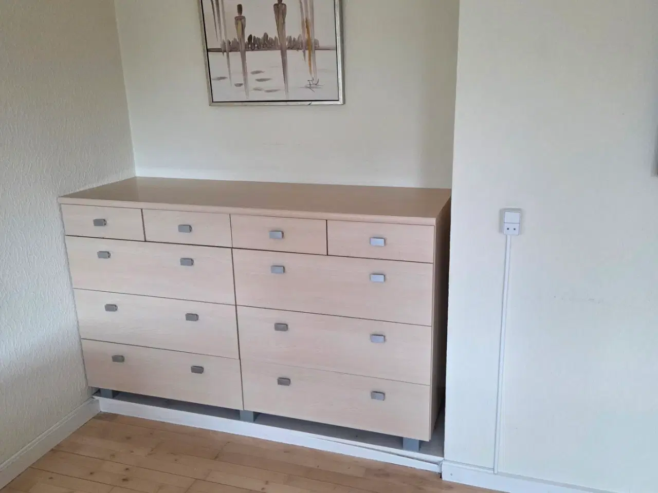 Billede 1 - Kommode med mange skuffer