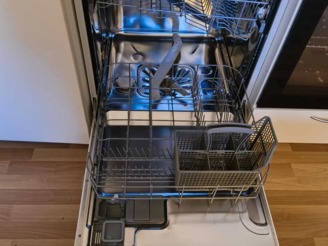 Billede 1 - AEG opvaskemaskine