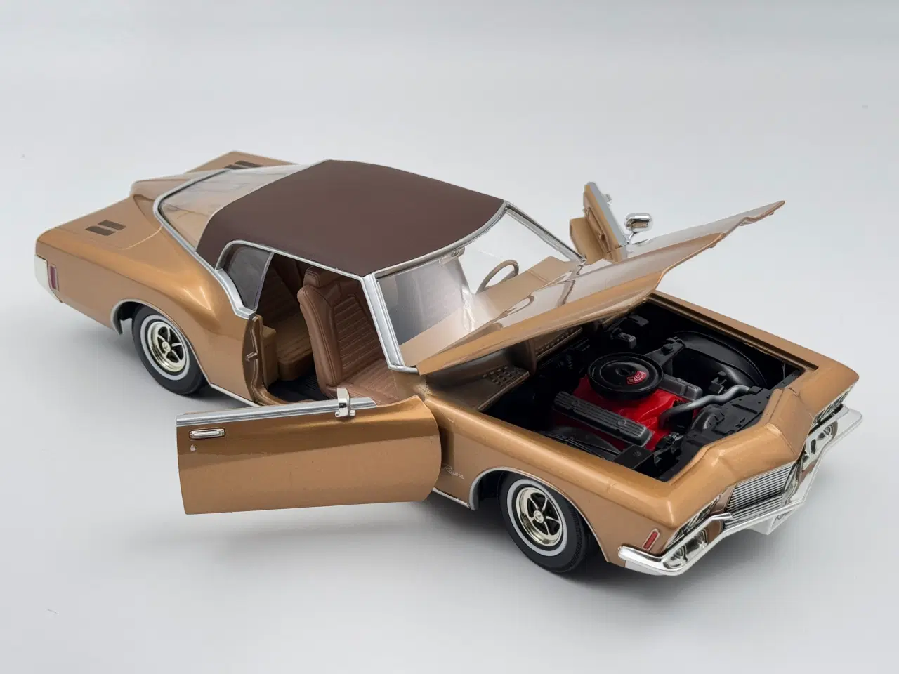 Billede 5 - 1971 Buick Riviera 1:18  Super flot!  