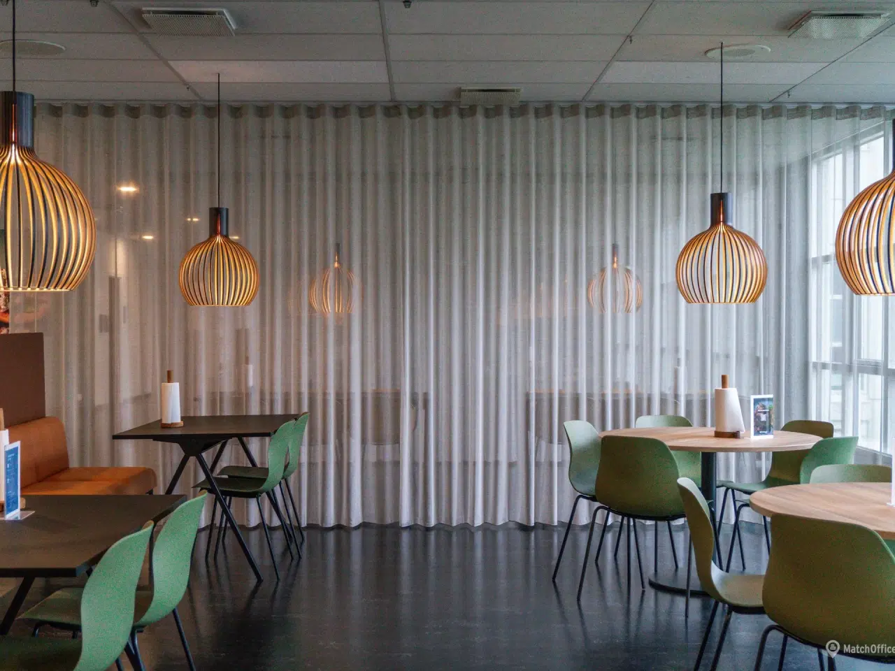 Billede 9 - Erhvervslejemål i præsentabel flerbrugerejendom med optimal beliggenhed