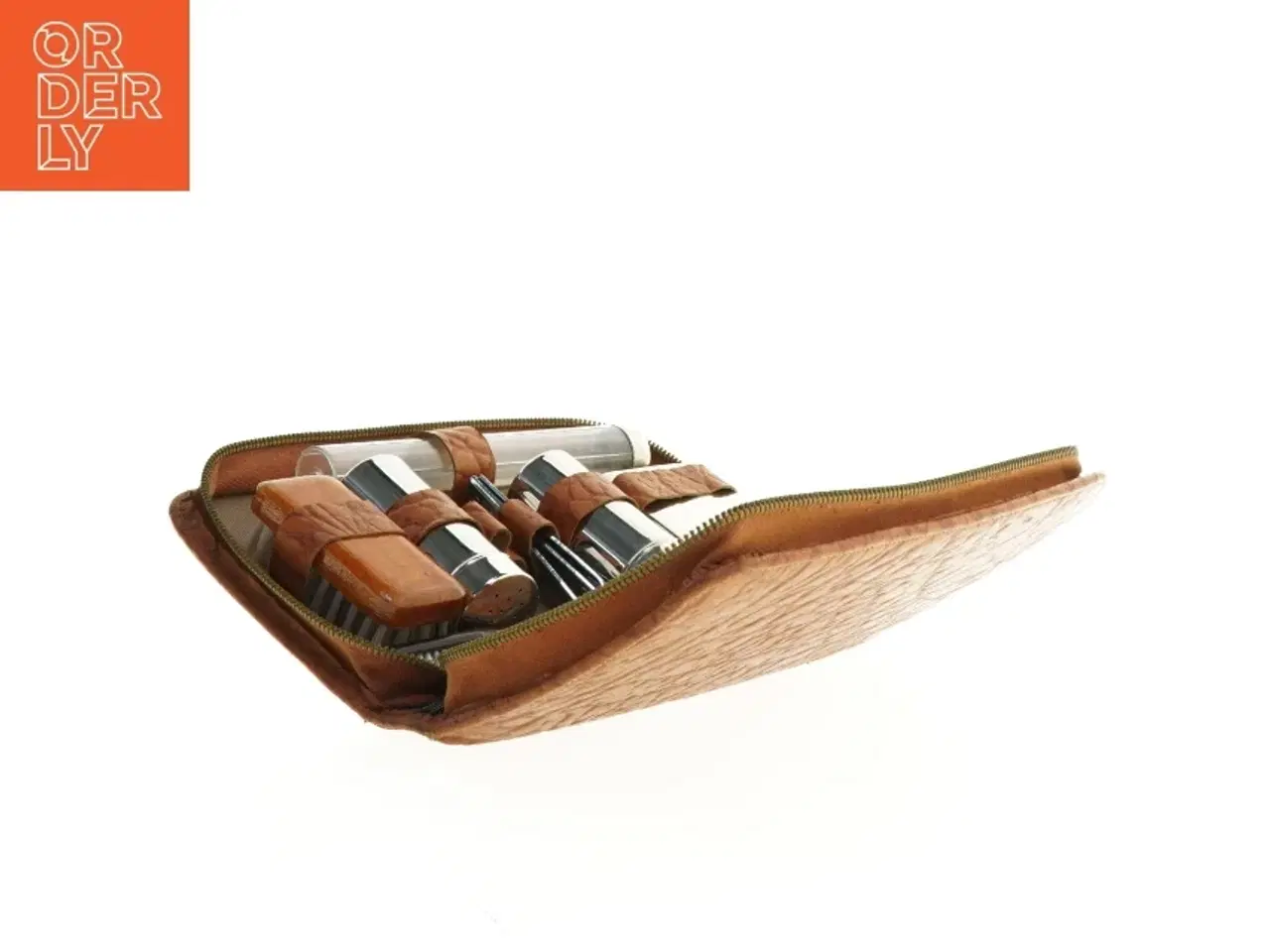 Billede 2 - Manicure sæt i etui (str. 24 x 14 cm)