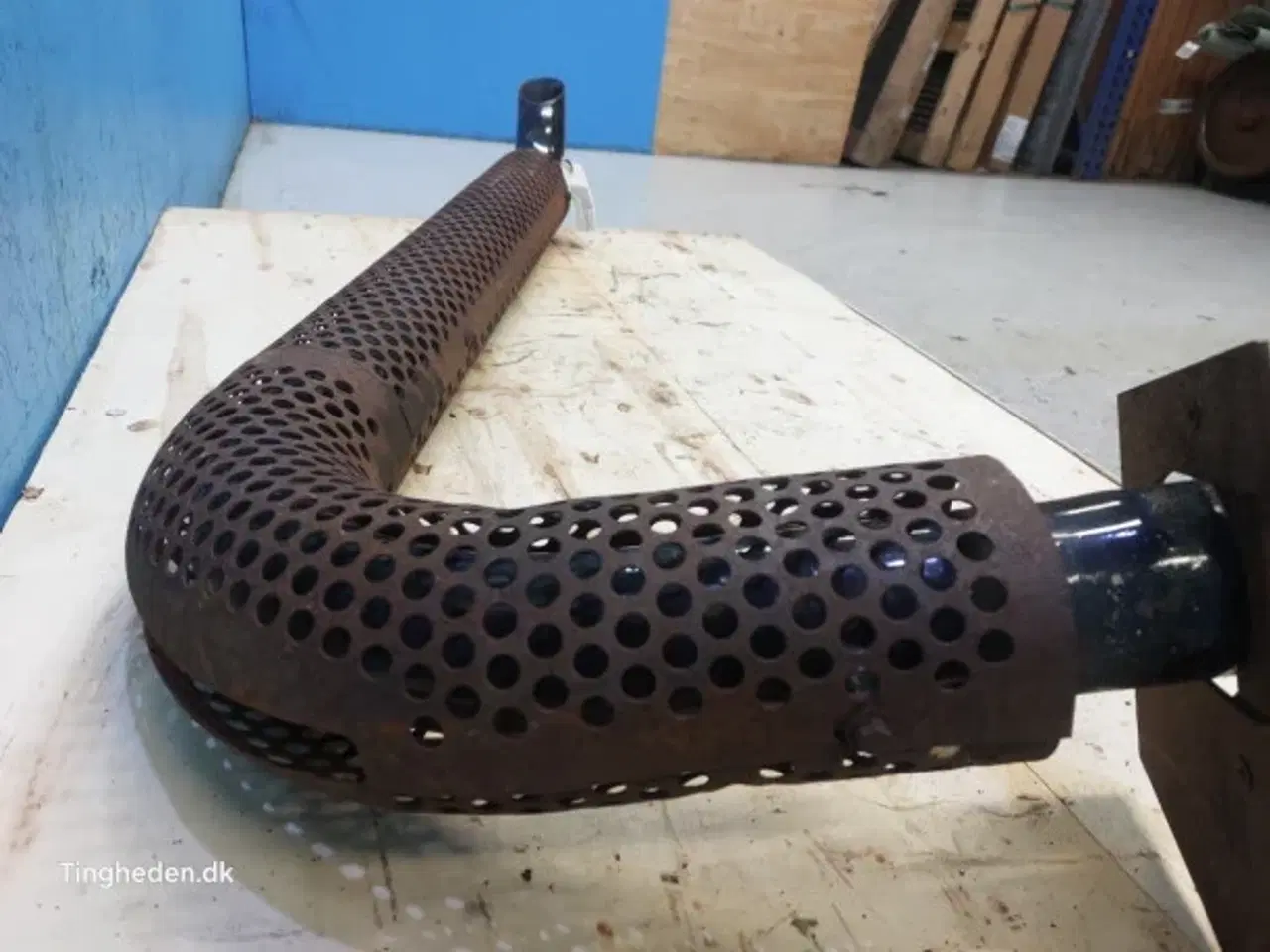 Billede 11 - New Holland 8160 Udstødningsrør 82020110