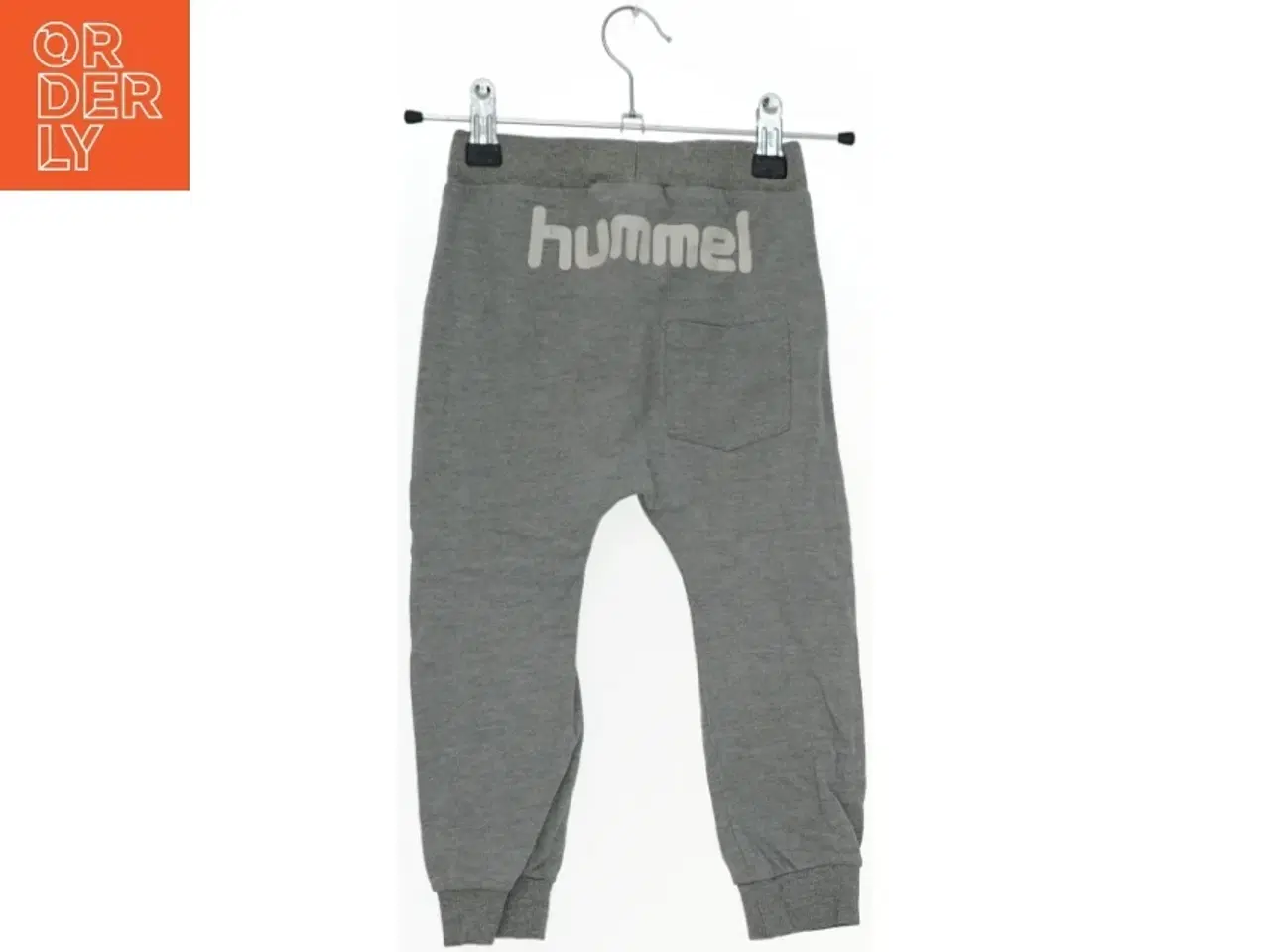 Billede 2 - Grå træningsbukser fra Hummel (str. 98)