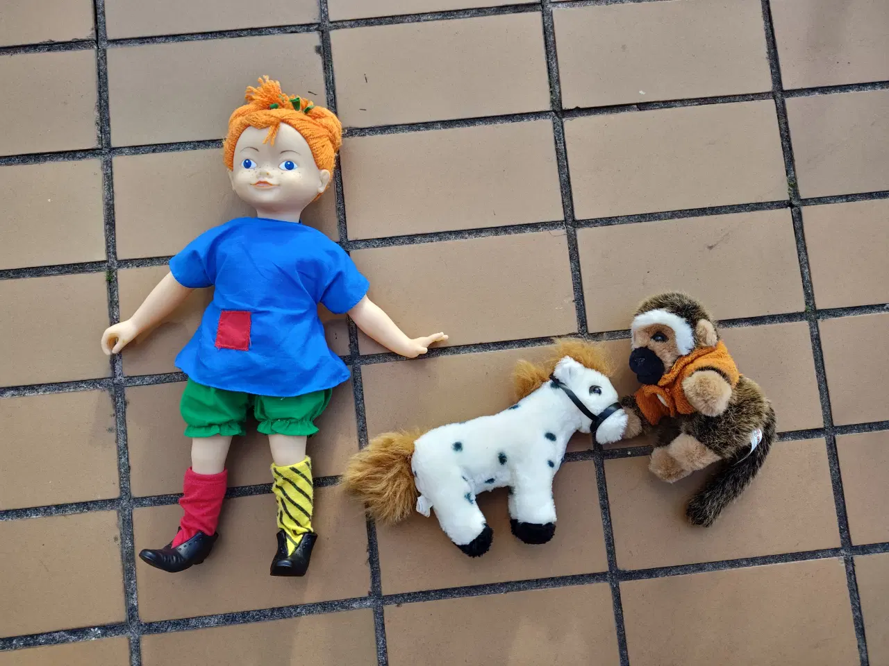 Billede 1 - Pippi Langstrømpe, Hest og Abe Hr.Nilsson Bamser
